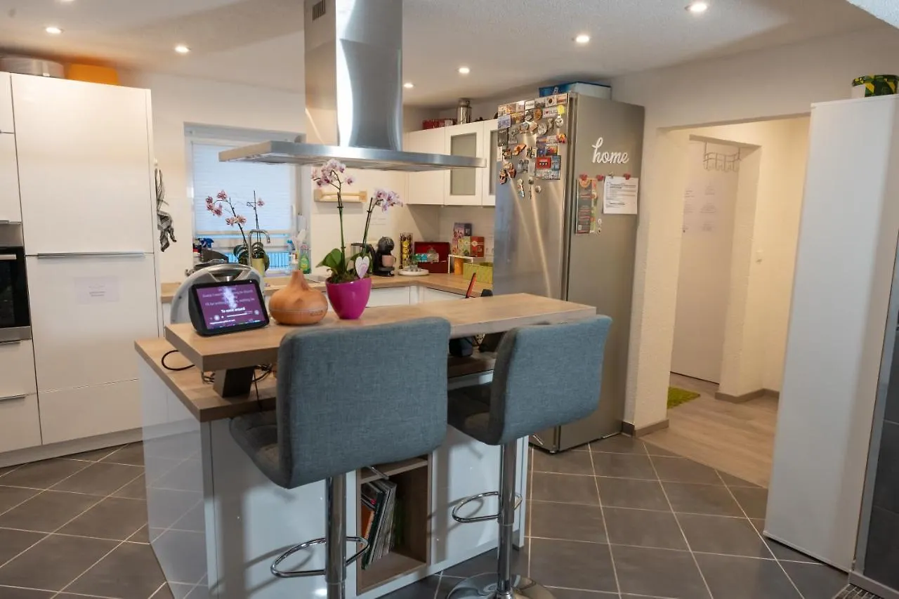 #1 Modernes Zimmer Mit Pool Und Garten Memmingen